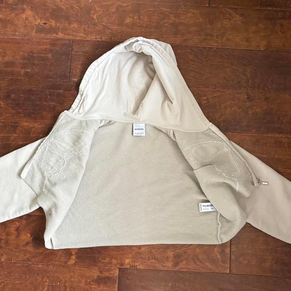 Cropped Hoodie Cream Bershka B68d 5