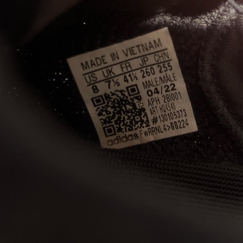 Yeezy Boost 350 V2 Black 2a9e 4