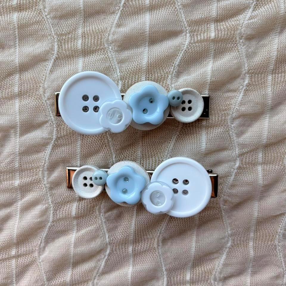 Blue Button Hair Clips Bfb8