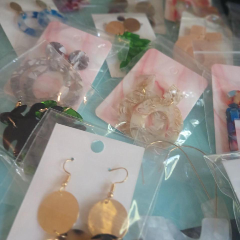 Assorted Dangle Acrylic Earrings Bundle 1ab1 7
