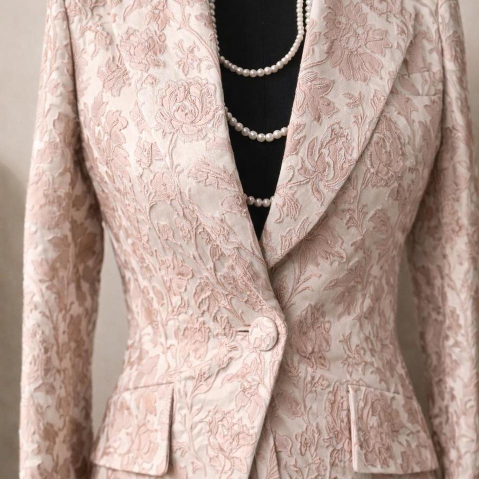 Pink Floral Suit With Matching Efa6 2