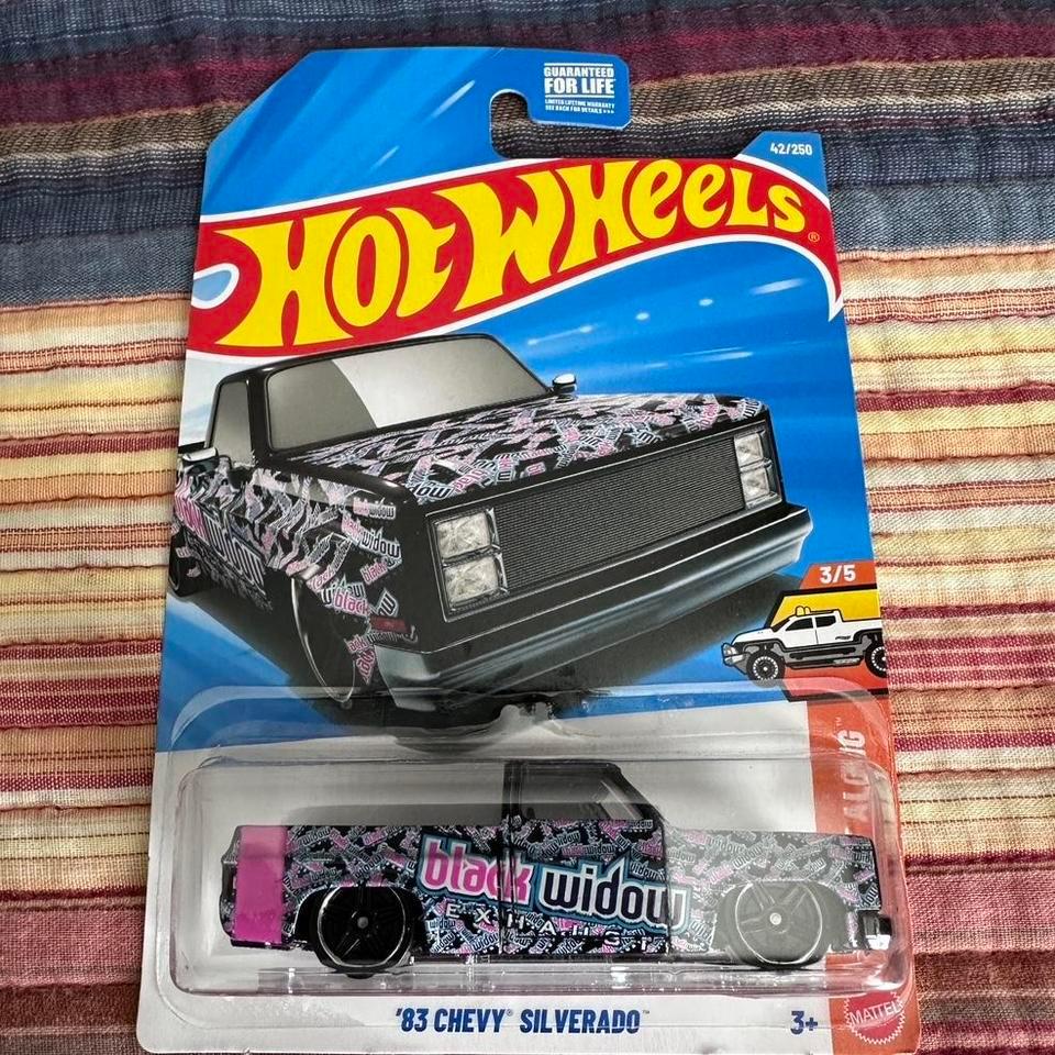 Hot Wheels 83 Chevy Silverado 5e7a