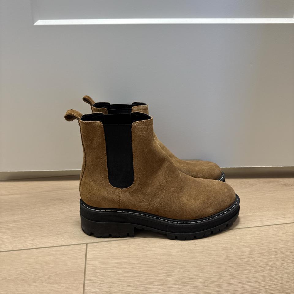 Brown Suede Marc Fisher Ltd 44d0