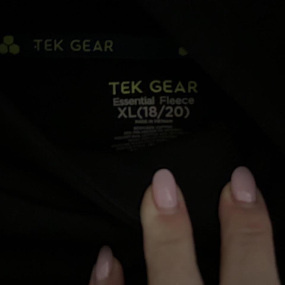 Black Tek Gear Hoodie With 7ee6 2