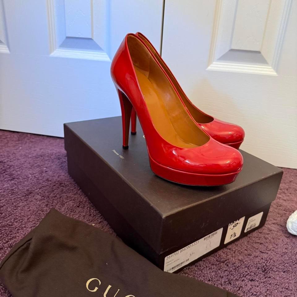 Gucci Size 7 Red Patent