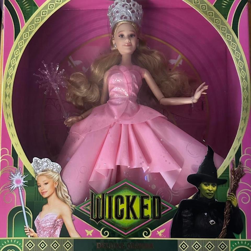 Wicked Barbie As Glinda The 8172