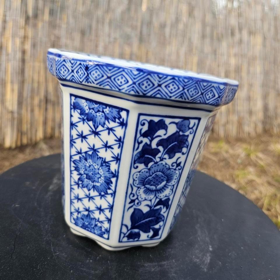 Decorative Blue And White Porcelain C2c8