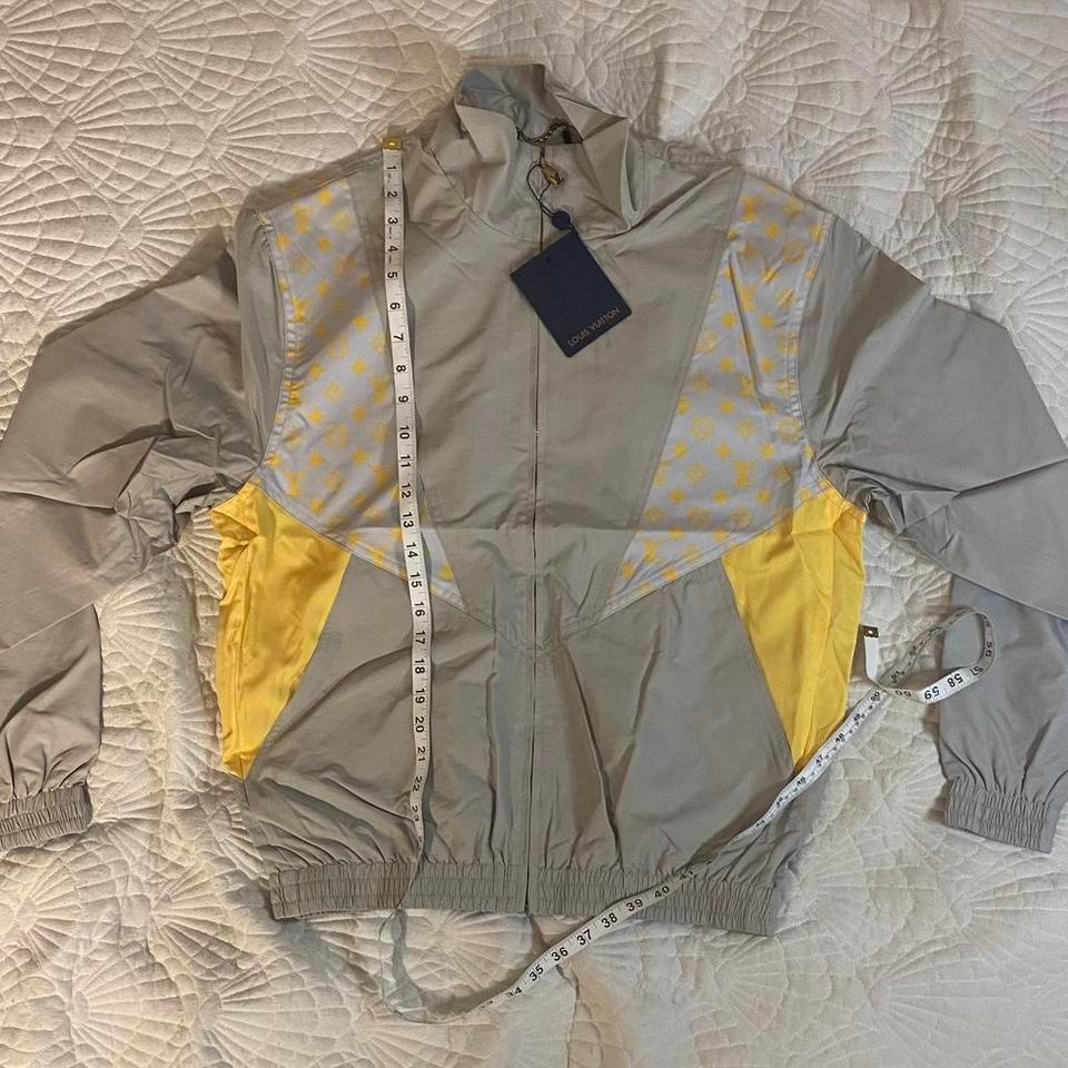 Louis Vuitton Grey Yellow B3c9 4