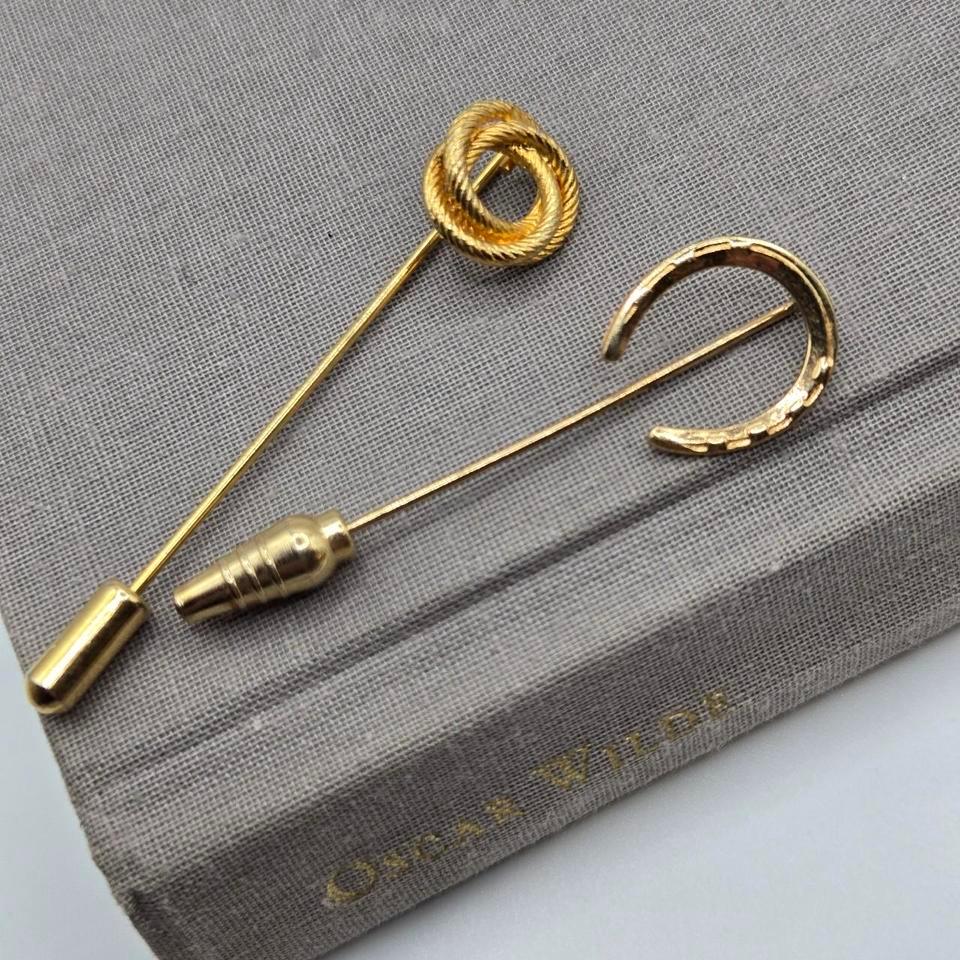 Victorian Revival Gold Knot Horseshoe Fa5b