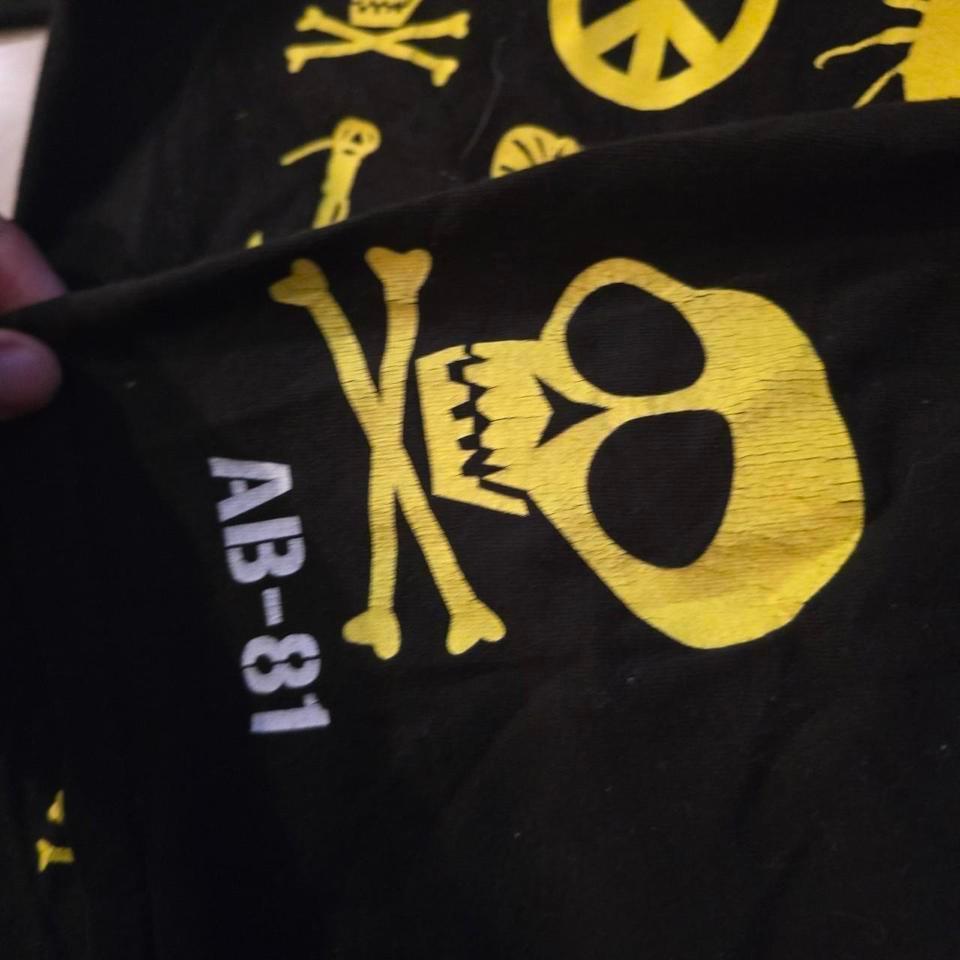 Jesse Pinkman Anchor Blue Shirt 4