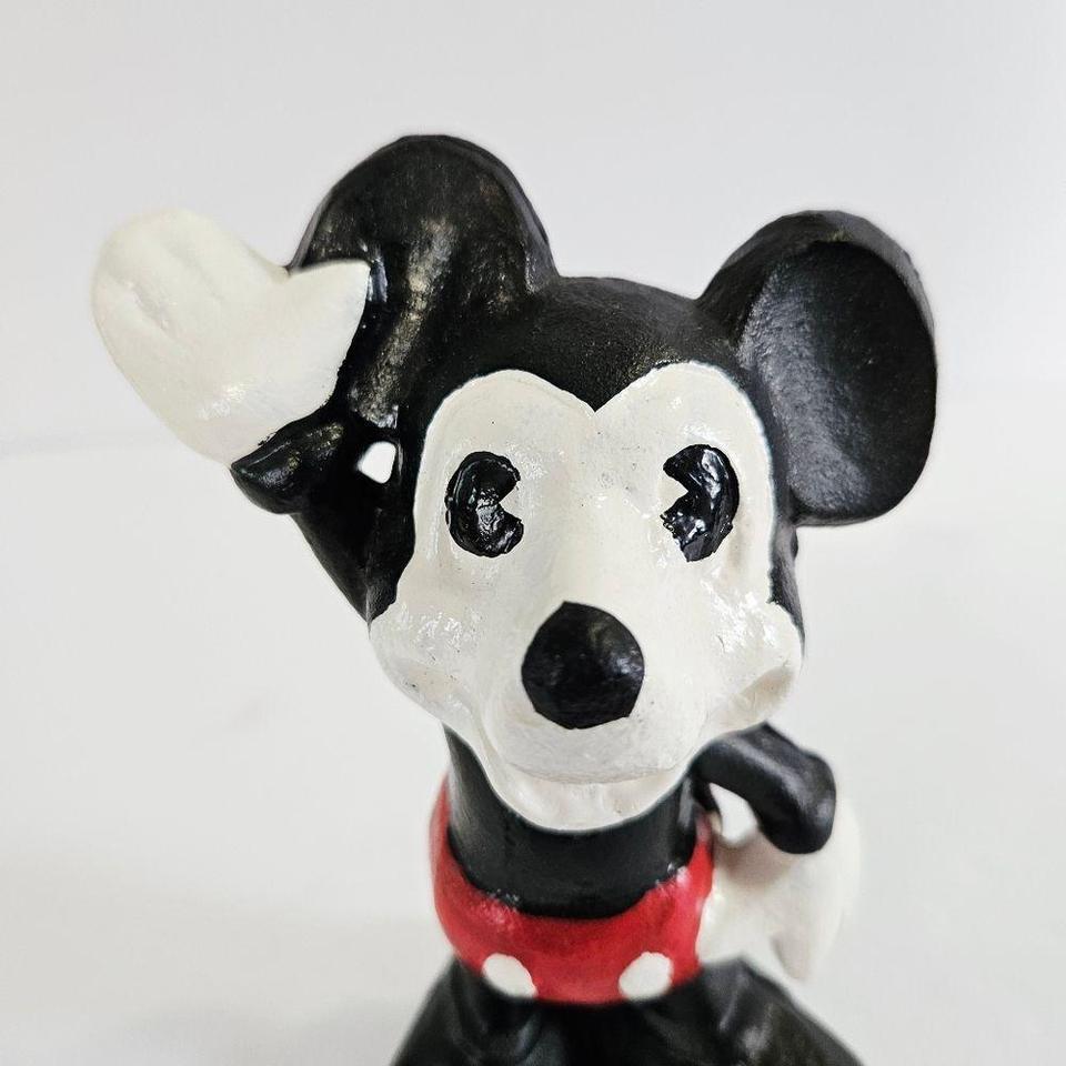 Vintage 1960s Cast Iron Mickey 3