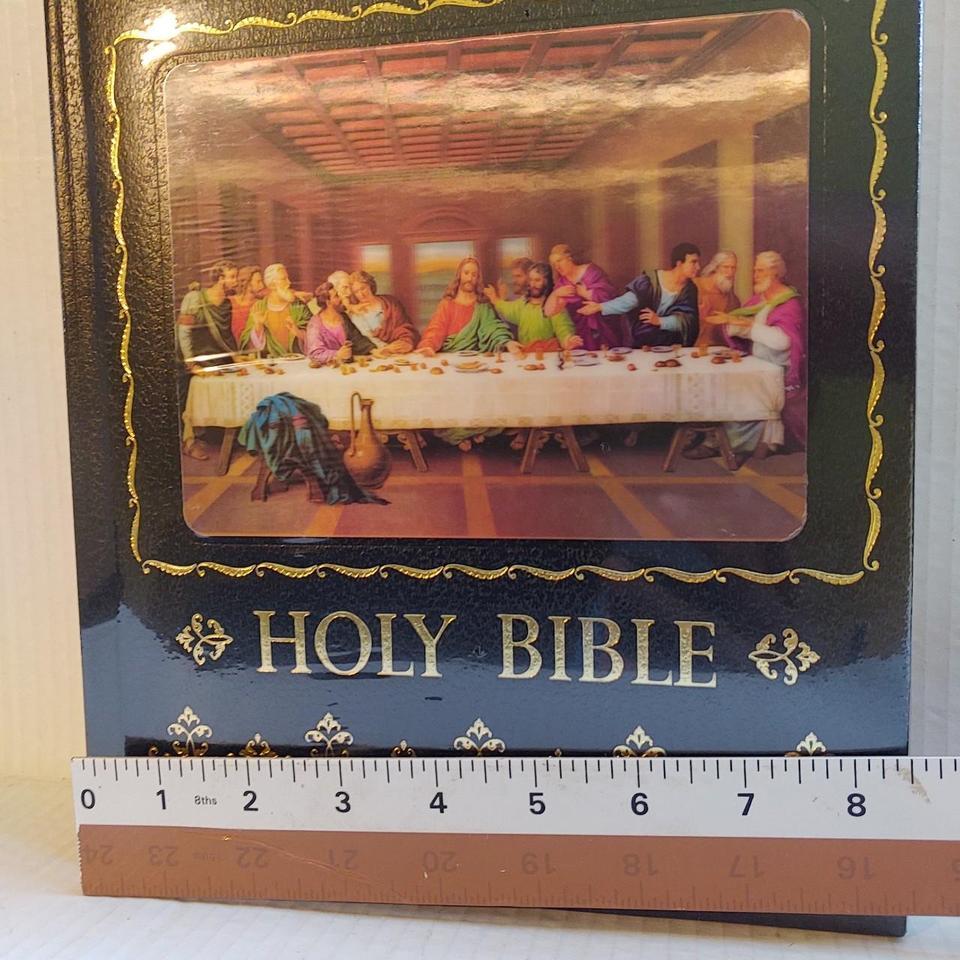 Elegant Holy Bible With A 9bb7 5