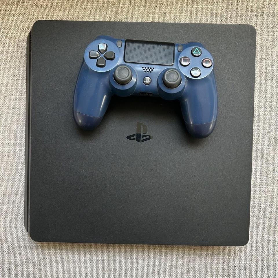 Playstation 4 Slim