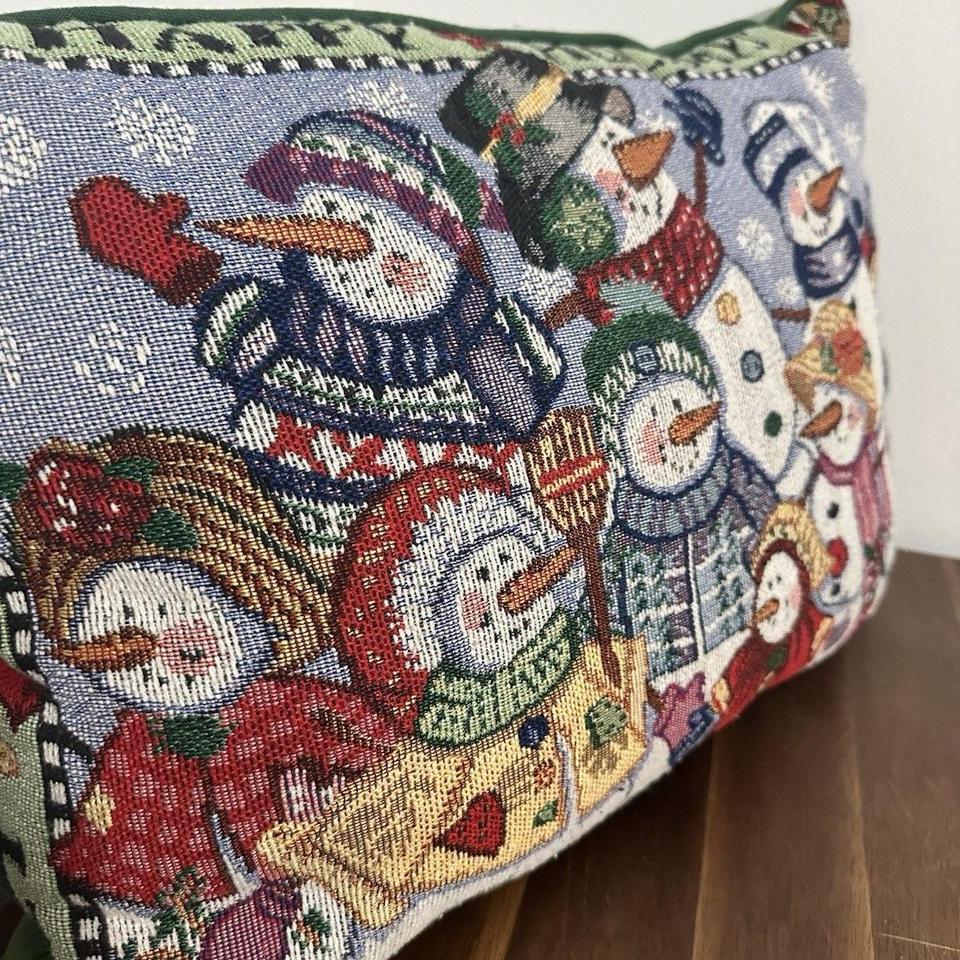 Snowman Tapestry Pillow Green Let 2