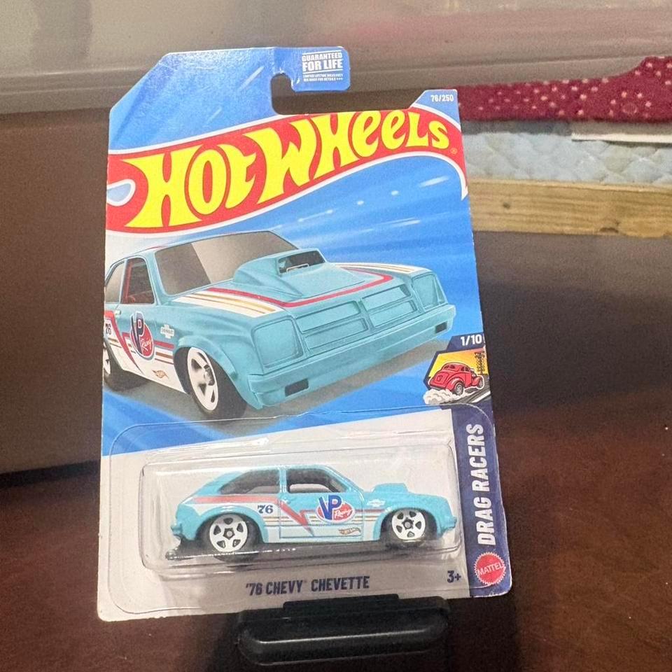 Hot Wheels 76 Chevy Chevette 2c30