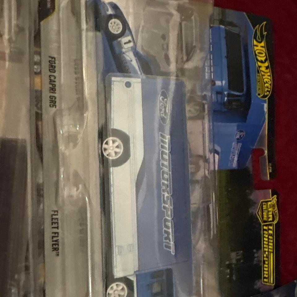Hot Wheels Ford Motor Sport 3747 2