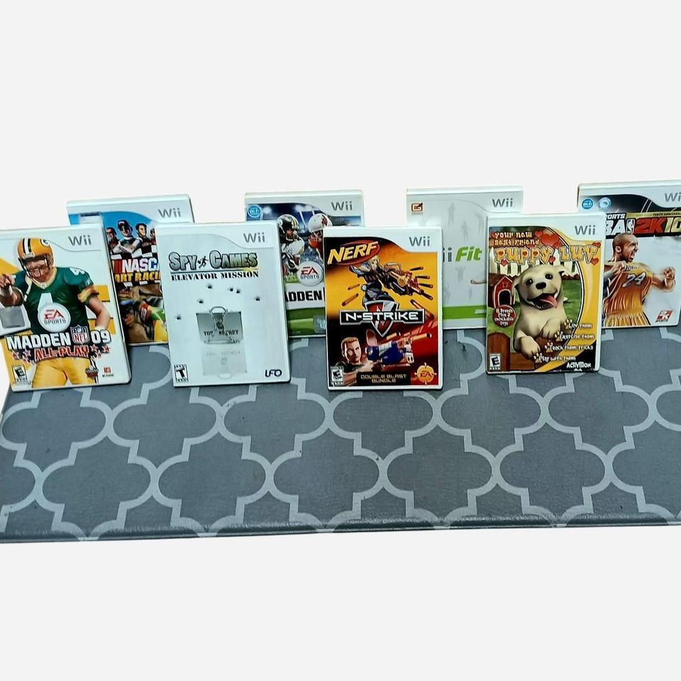 Wii Game Bundle Of 8 61a8 2