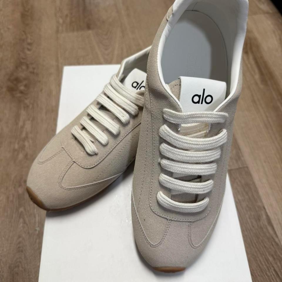 Alo Yoga White Tan 0d93 4