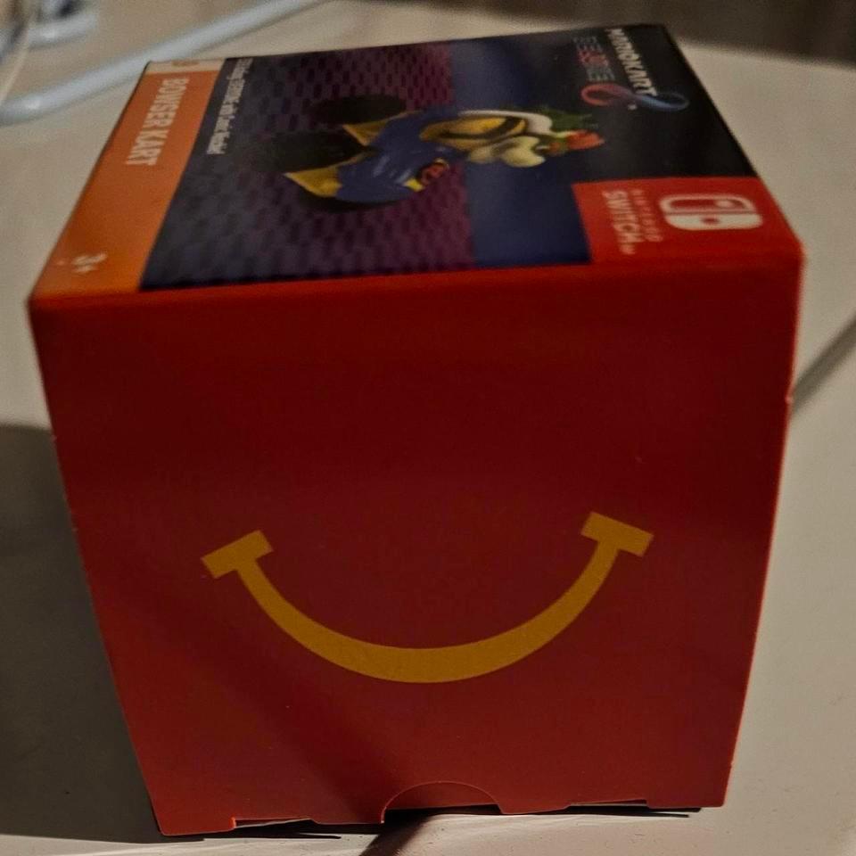 Bowser Mario Kart Deluxe 8 3