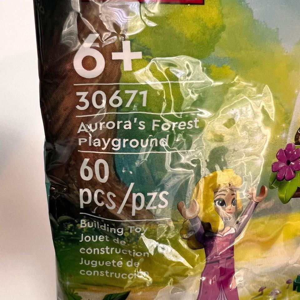 Open Package Lego Disney 2