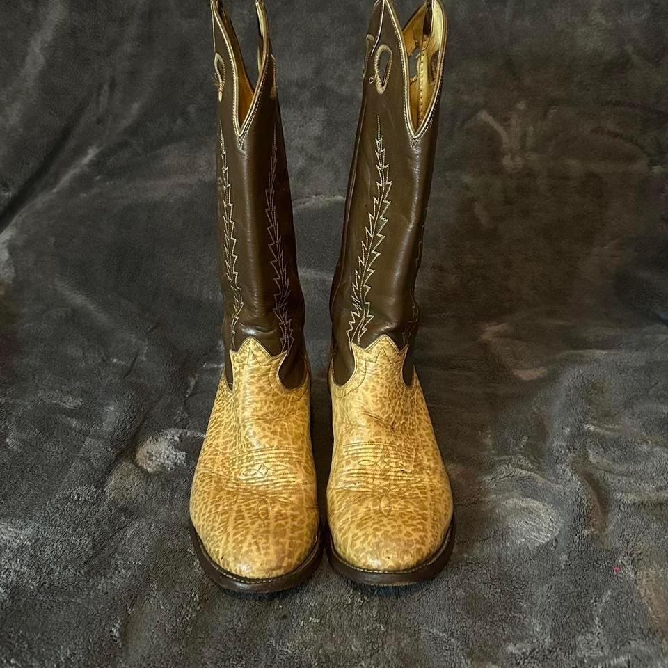 Tony Lama Boots Used With 2