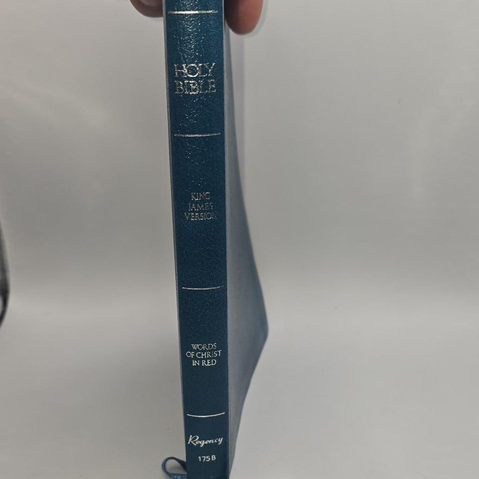 Thomas Nelson Holy Bible King 4041 2