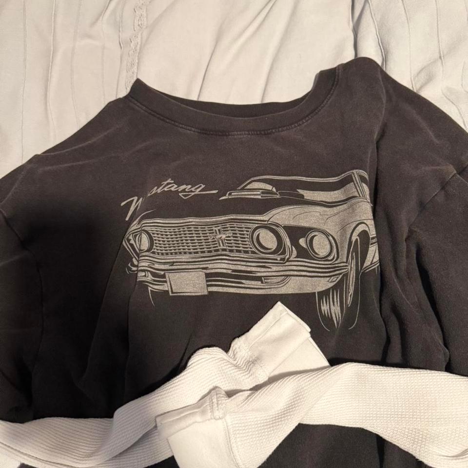 Pacsun Black Ford Mustang Cropped D21a