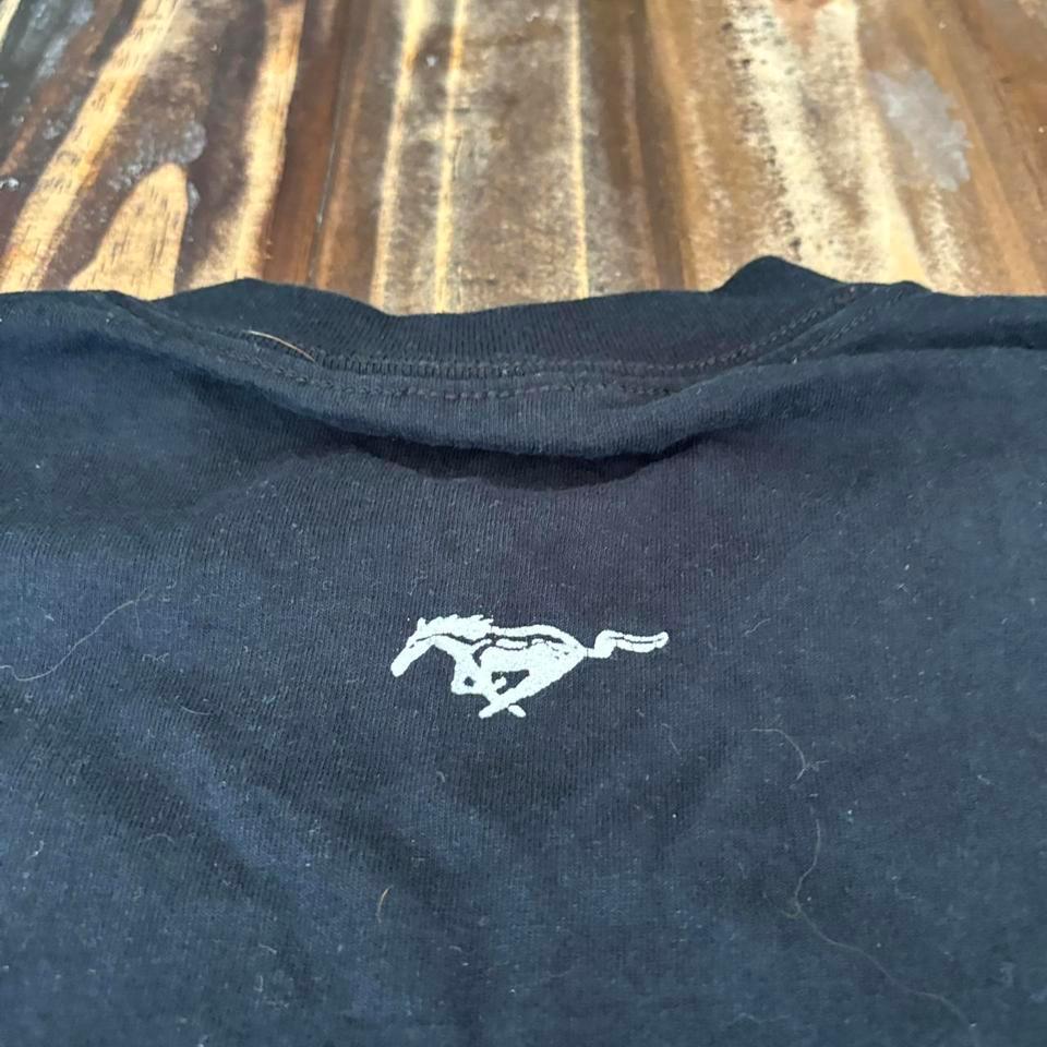Black Vintage 2000s Mustang Promo 6f24 3
