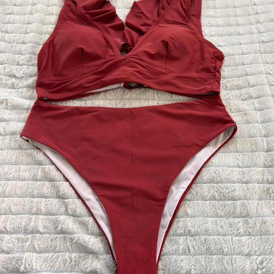 Burgundy And White Bikini Set A253 5
