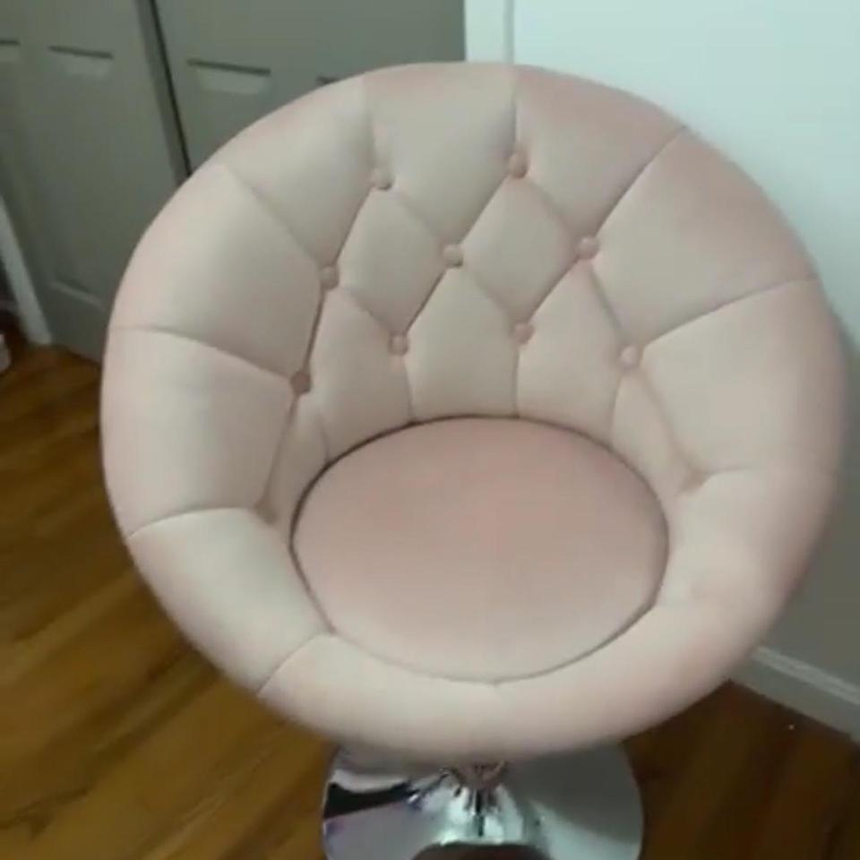 Yaheetech Vanity Chair Swivel Height 3