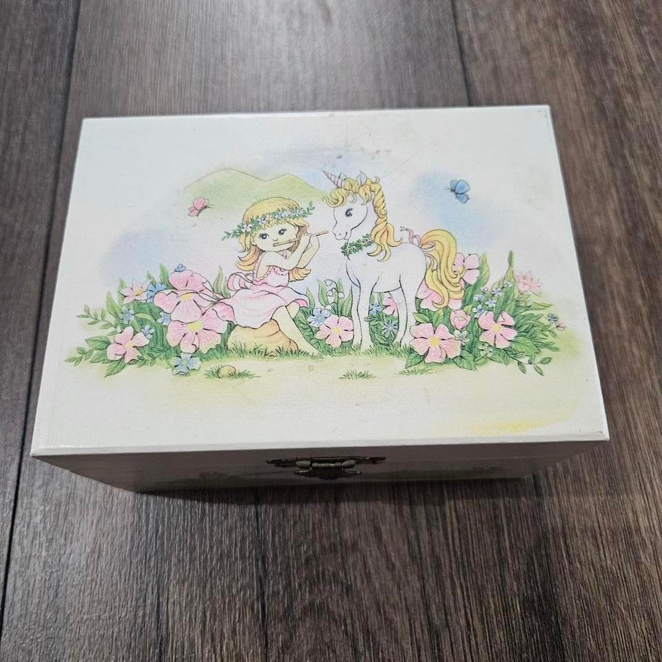 Vintage Ballerina Unicorn Girls B143