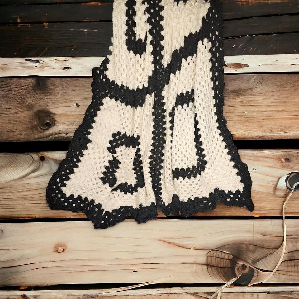 Vintage Handmade Crocheted Throw Blanket 5