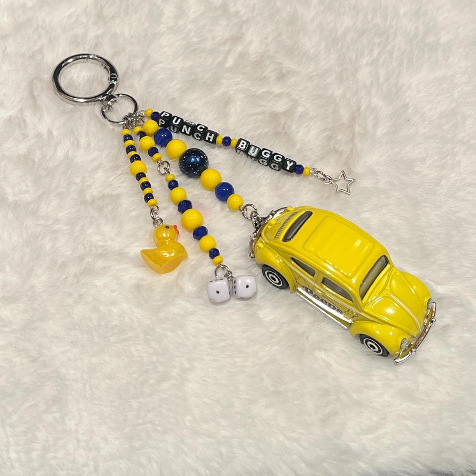 Yellow Peeps 1962 Volkswagen Beetle 33dc