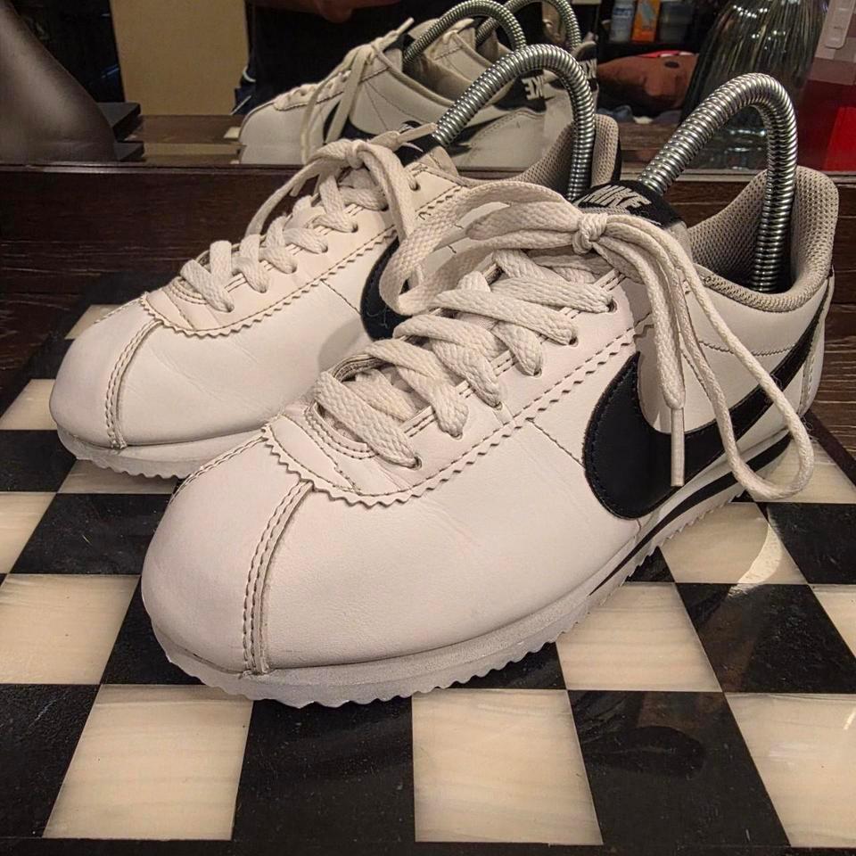 Nike Cortez White And Black