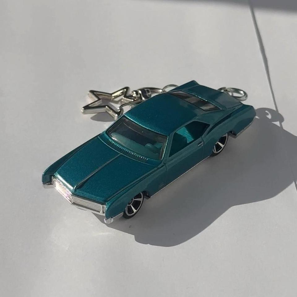 Buick Riviera Y2k Keychain Vintage A0a4