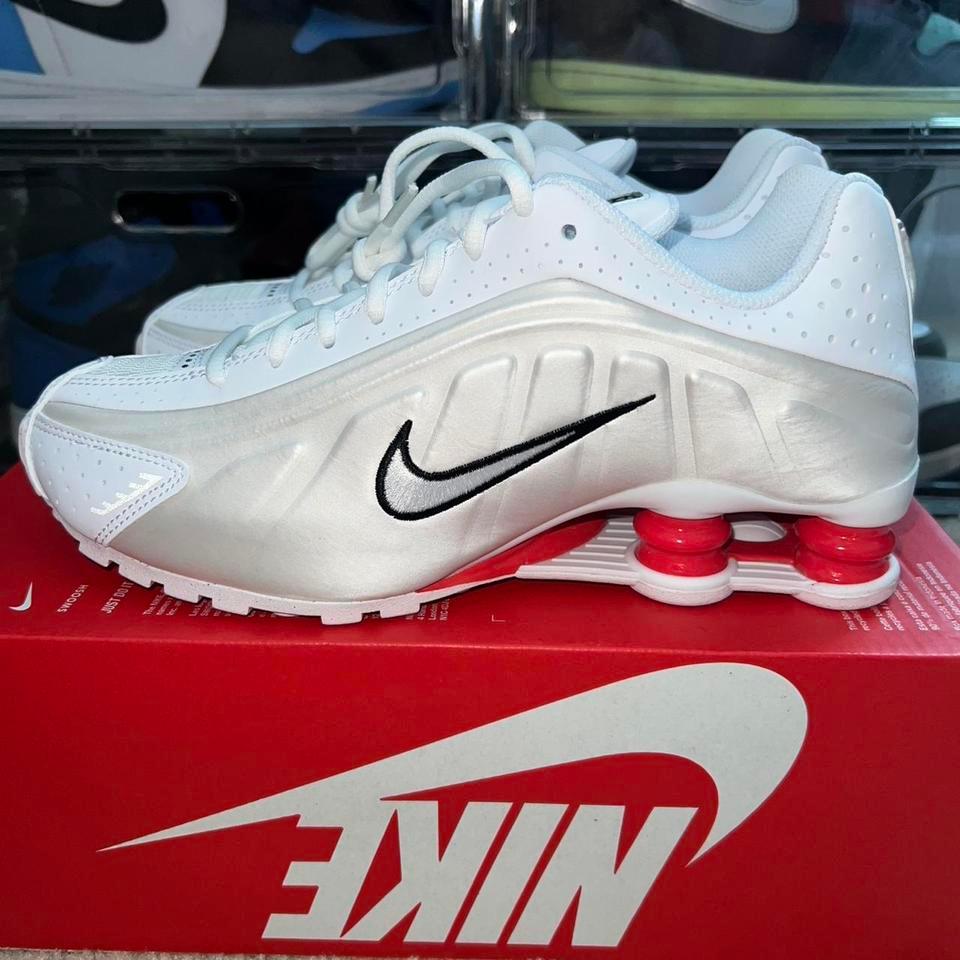 Nike Shox R4 Gs White 4286