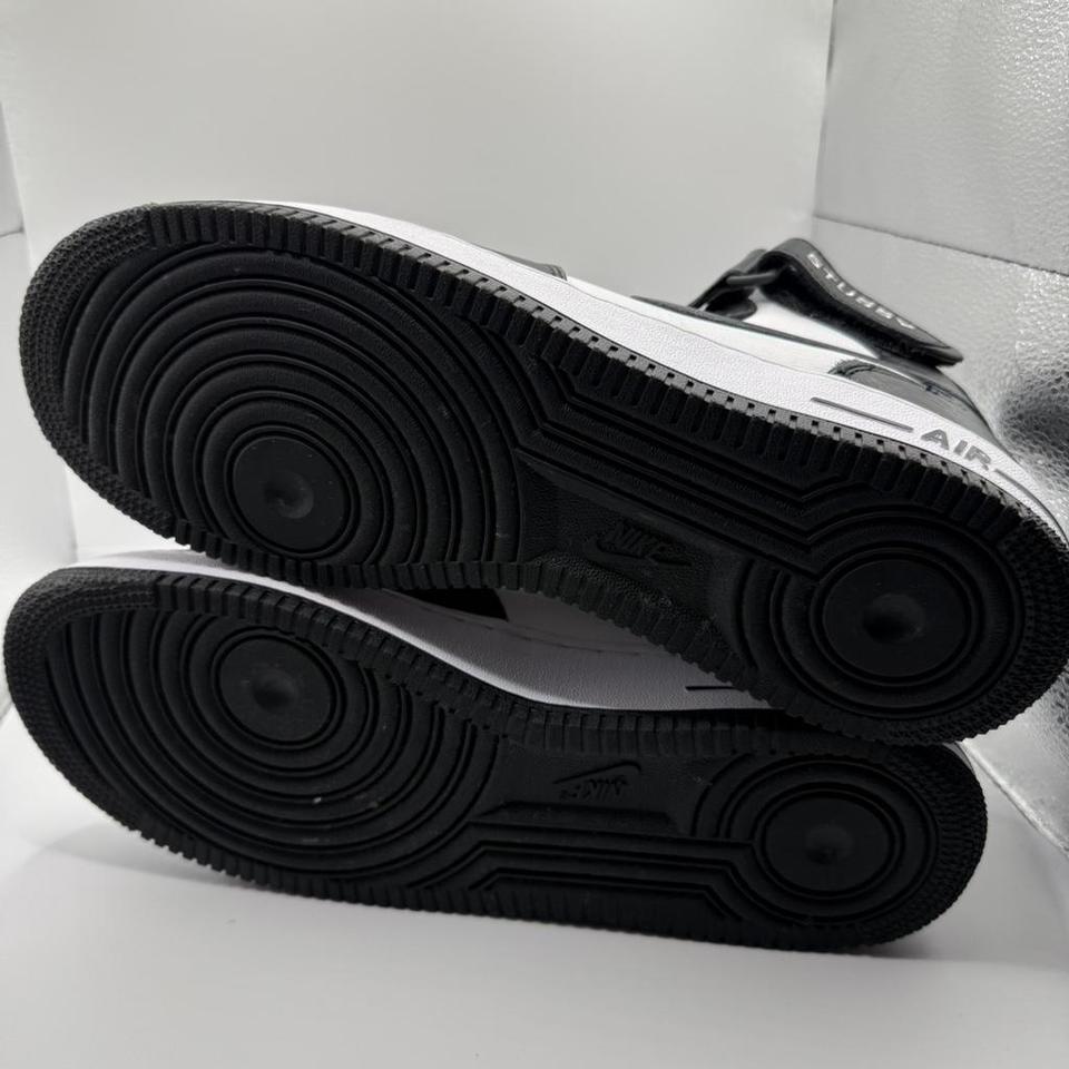Black And White Nike Air 7
