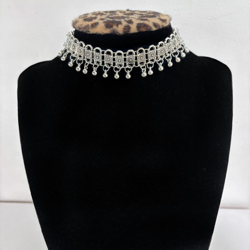 Silver Color Choker With Hanging E2fa