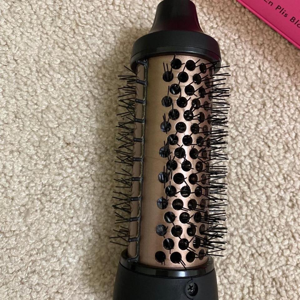 Amika Blowout Babe Thermal Brush 4