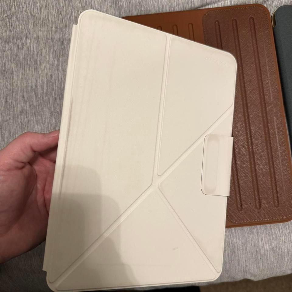 Ipad Case Bundle That Includes 4157 2