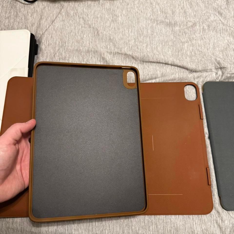 Ipad Case Bundle That Includes 4157 3