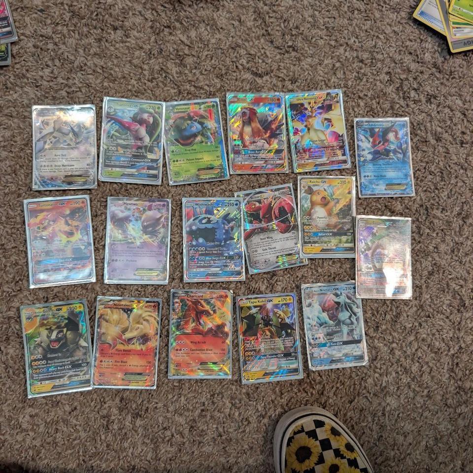 Bundle Of Pokemon Cards Can 8724