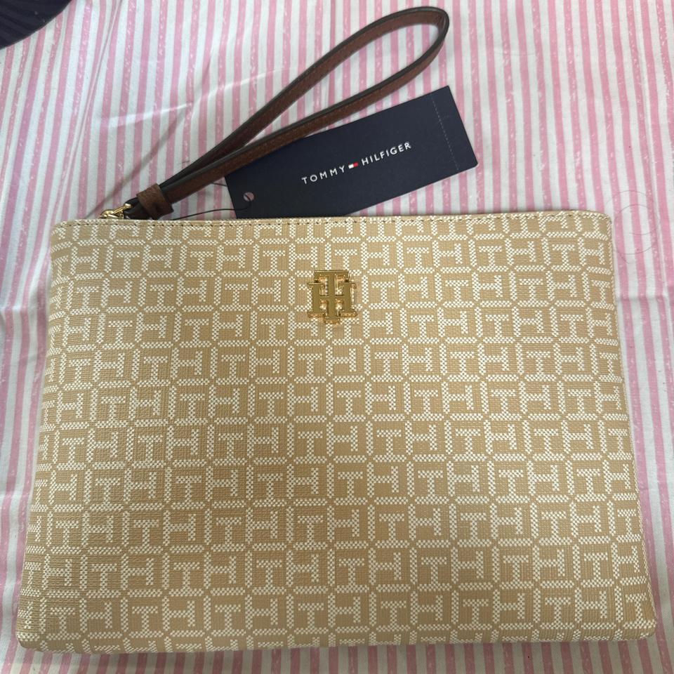 Cream Gold Tommy Hilfiger B312