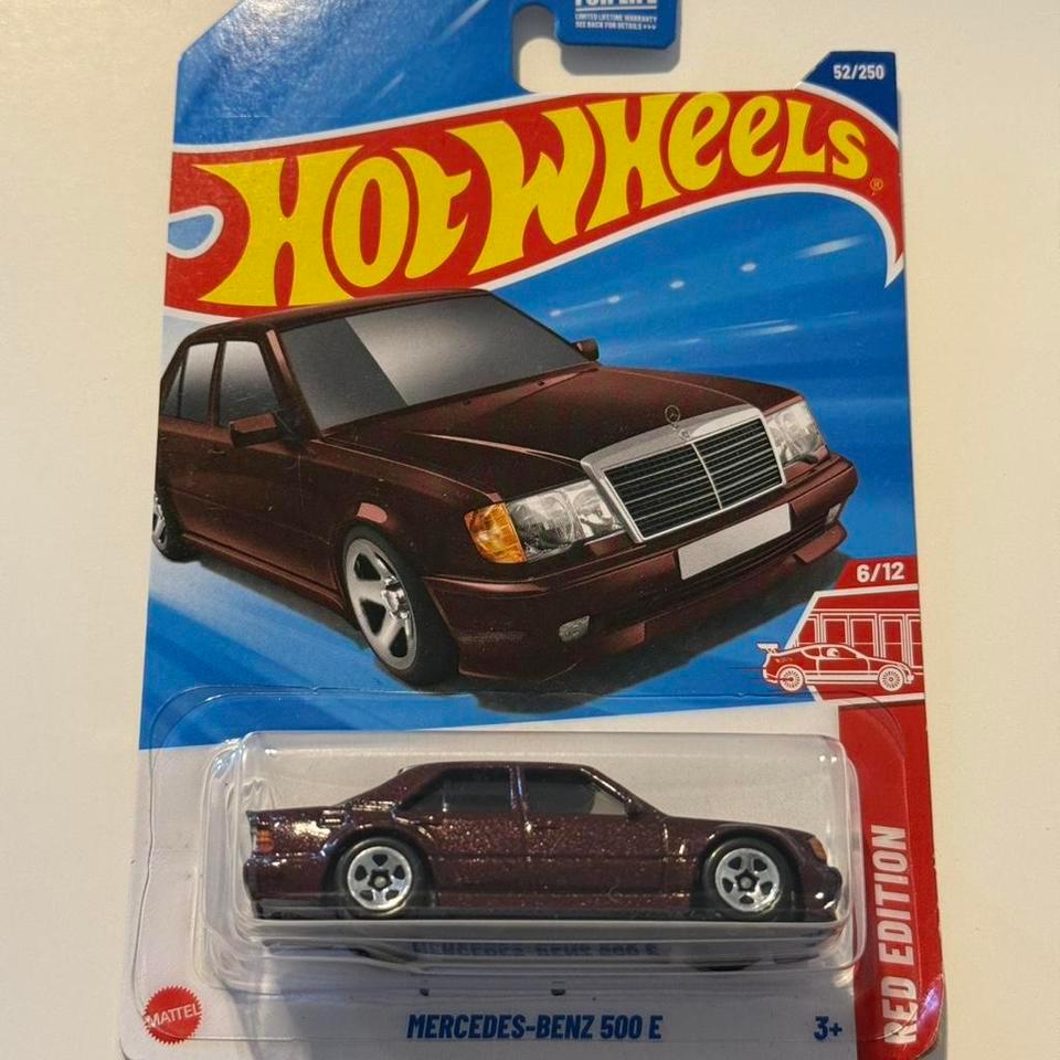 Hot Wheels Mercedes Benz 500e Red
