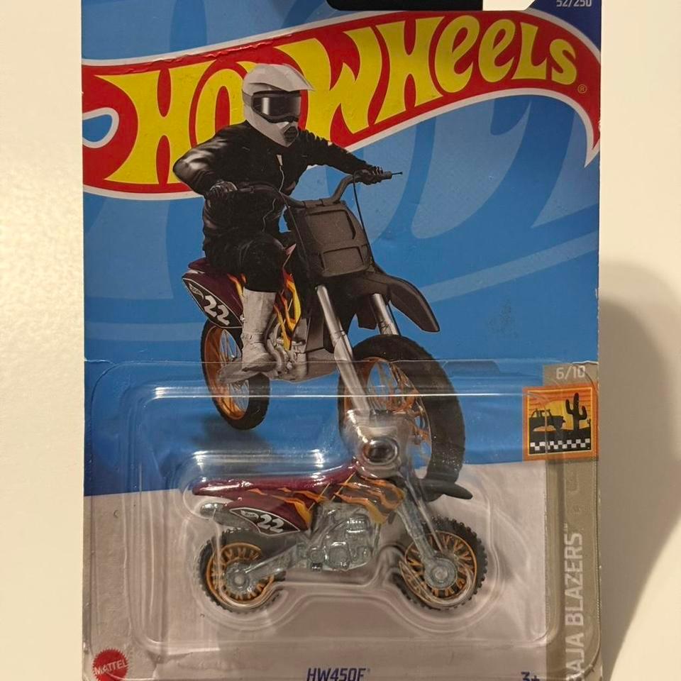 Hot Wheels Honda Blazers 164
