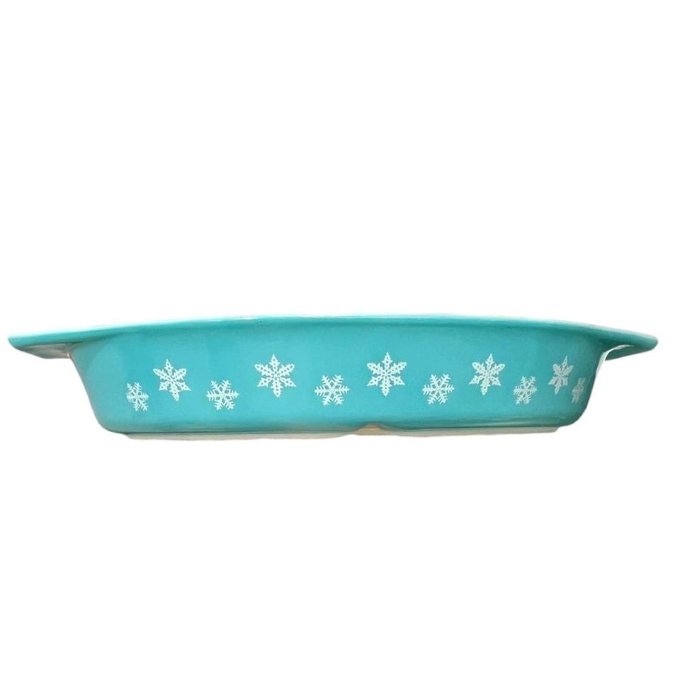 Vintage Pyrex Snowflake Blue Divided 0343 2