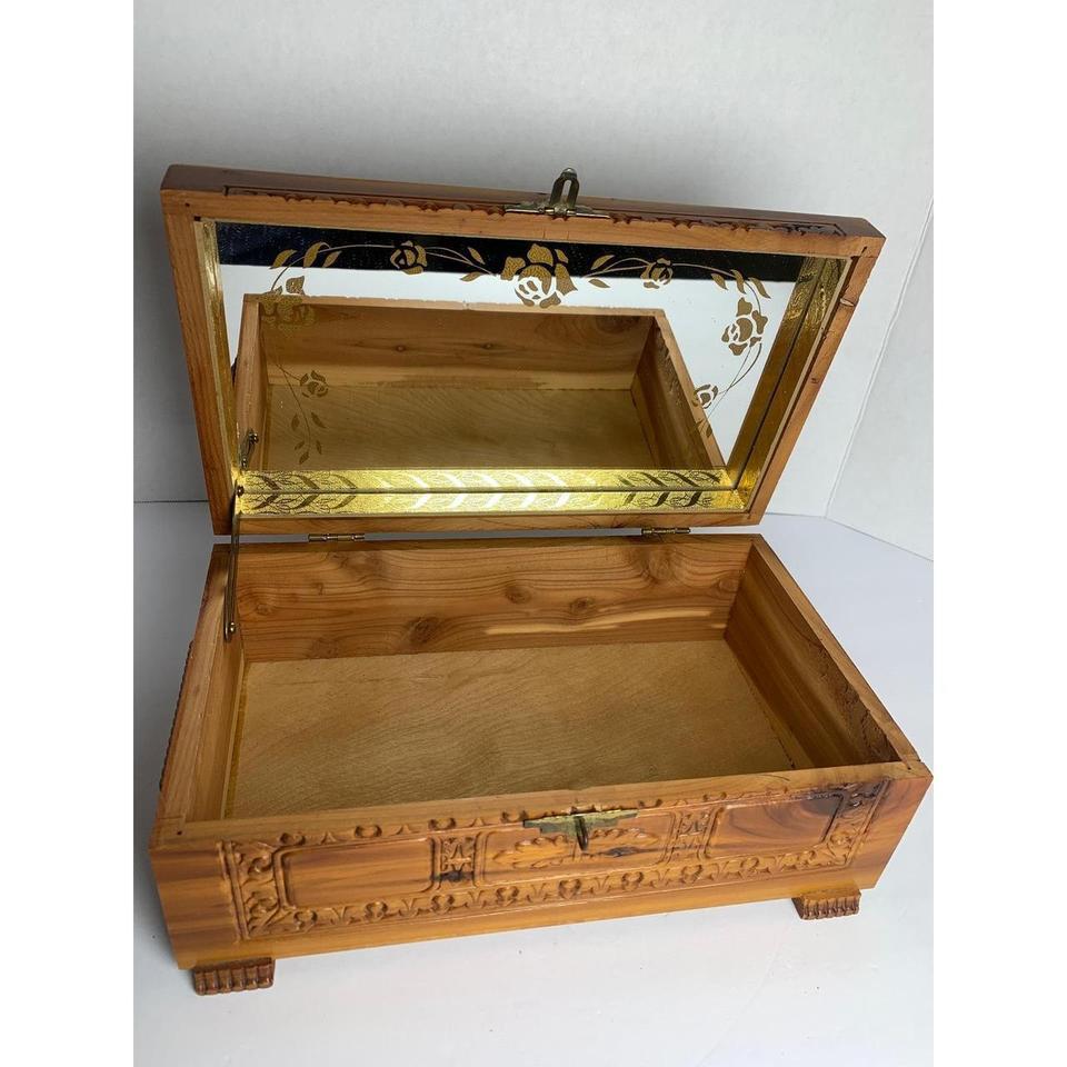Vintage 70s Hand Carved Cedar Be6a 2