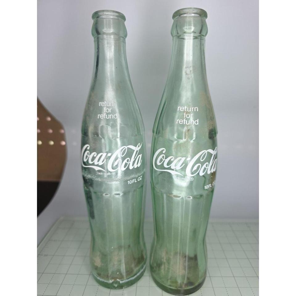 Vintage 10 Oz Coke Bottles C63c 3