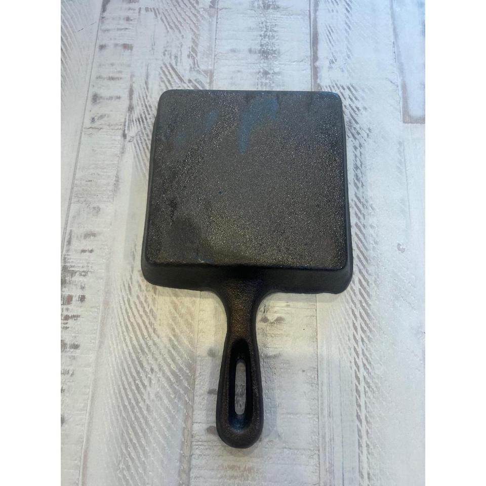 Vintage Cast Iron Square Mini 4fe6 3