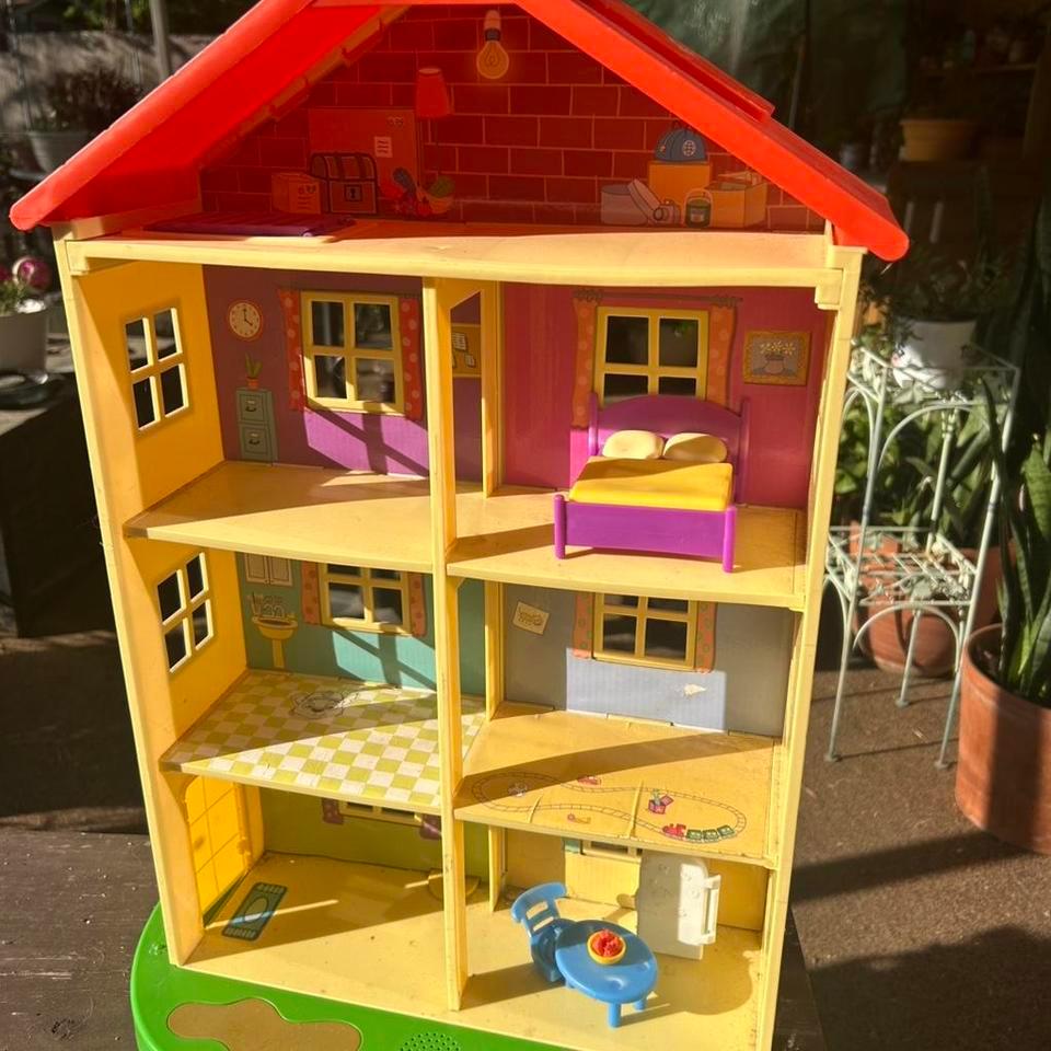Peppa Pig Play House With D74e